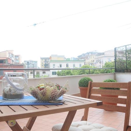 مبيت وإفطار Holiday Garibaldi Napoli المظهر الخارجي الصورة